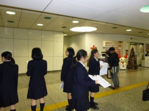 配布活動近影② (640x480)