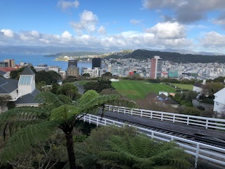 ダウンロード (2)