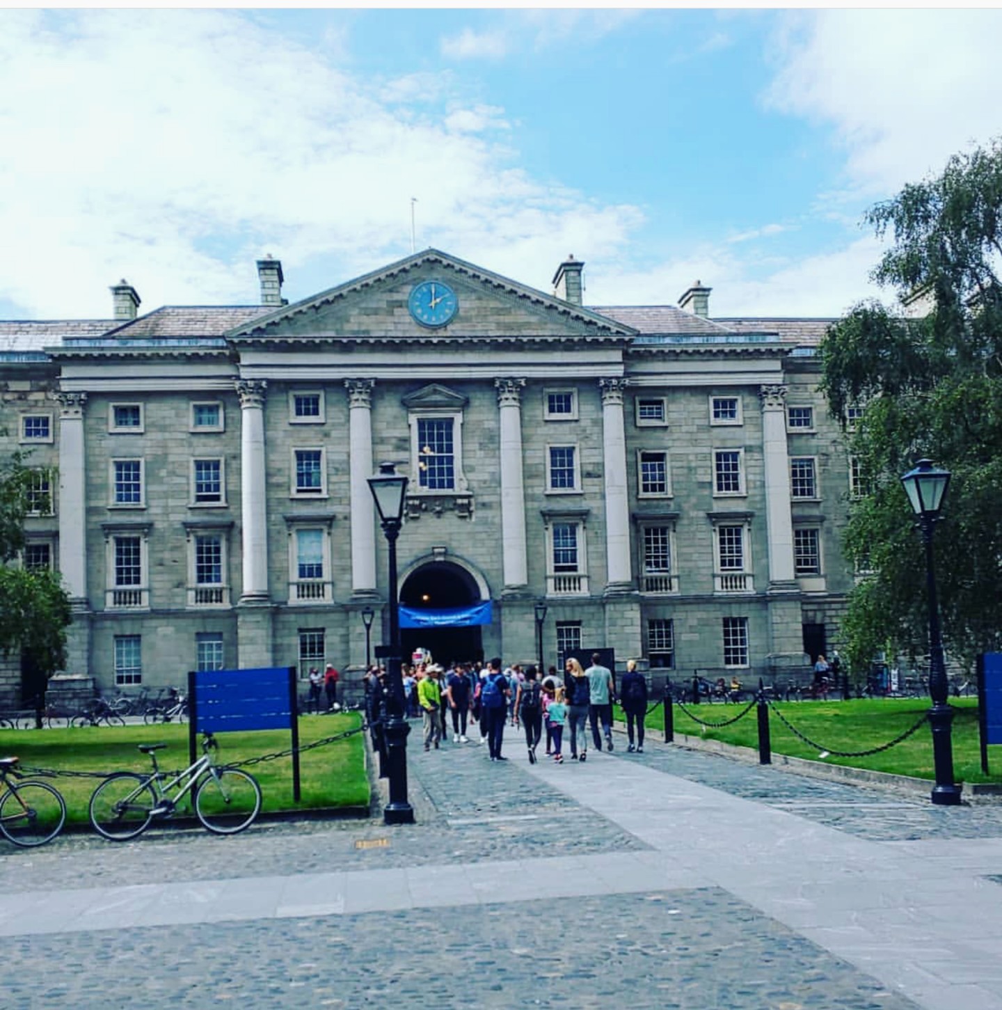 From Ireland – New one-year exchange at Dundalk Grammar School in Ireland