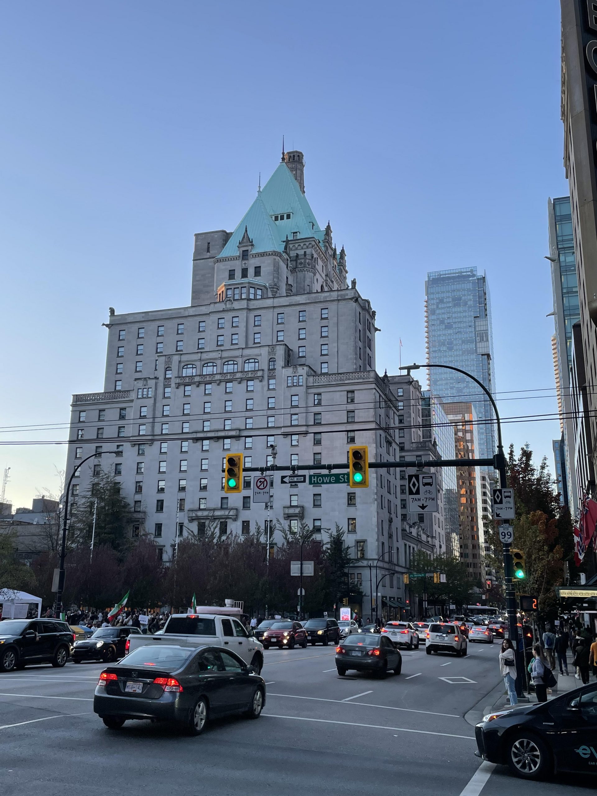 From America & Canada – Happy Halloween Study Abroad Report !