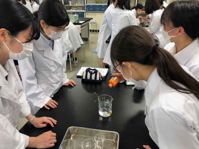 Beyond School – 理科の学びとキャリアが繋がる – 企業との連携授業