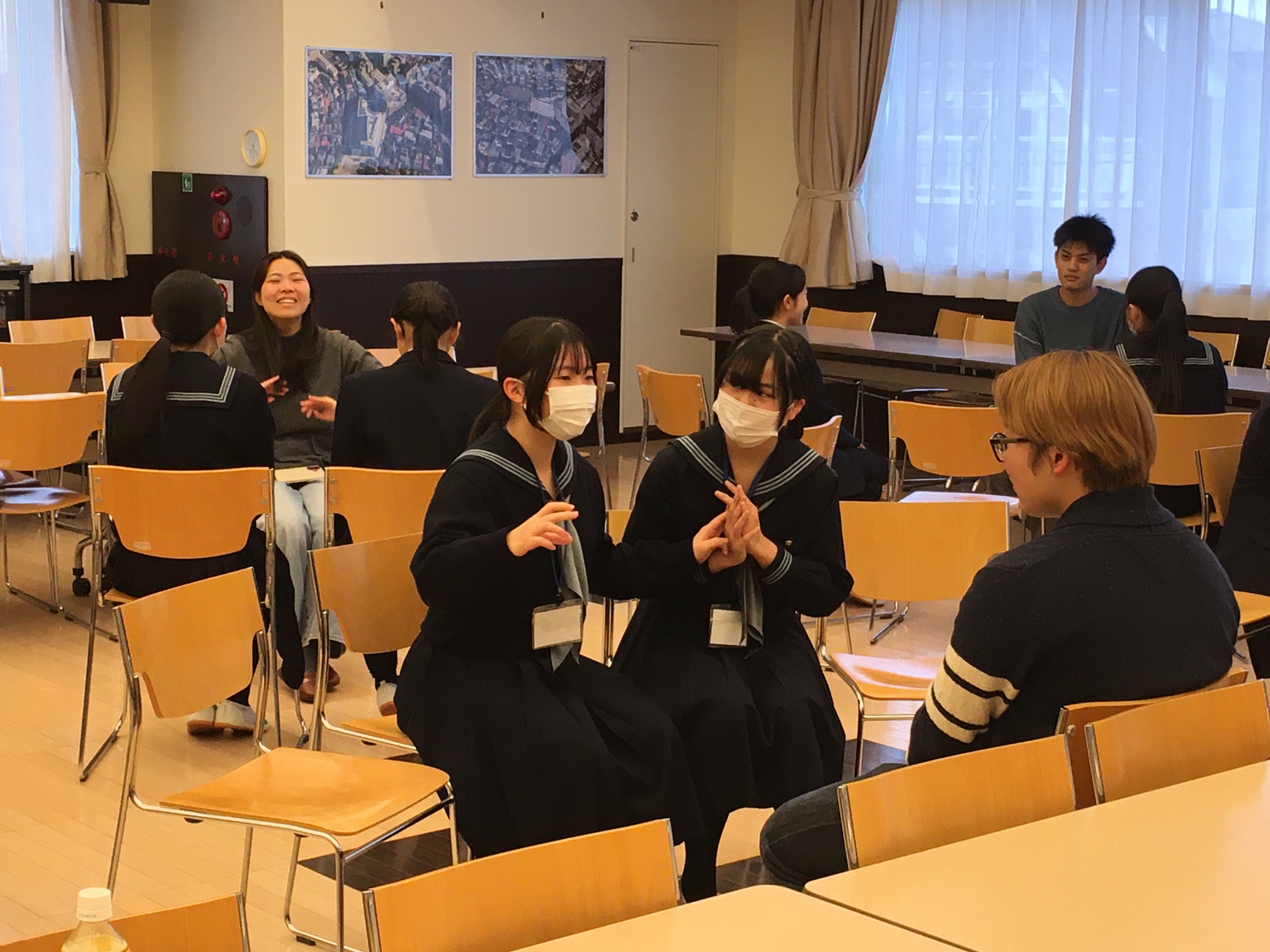 Beyond School – HLAB 進路座談会を開催しました！